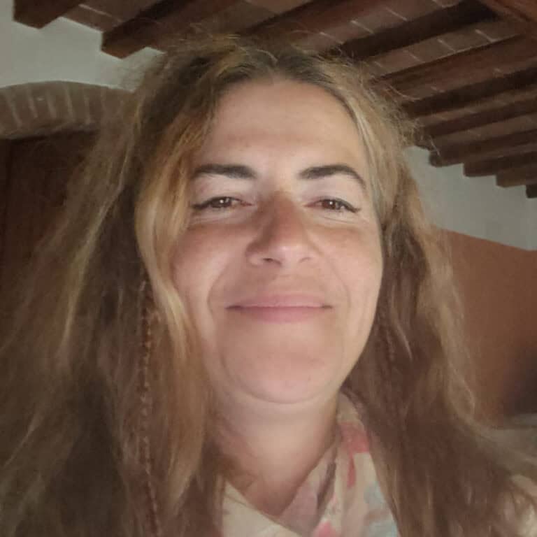 uc_stacked_images_elementor_4a86f2b_item1